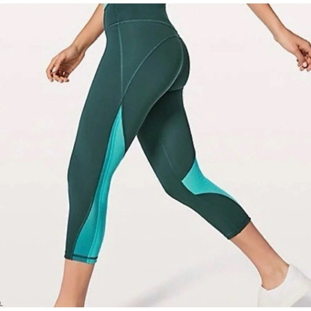 Lululemon Mix and Mesh Crop Size 6 NWT High Rise Luxtreme Mesh Yoga Leggings